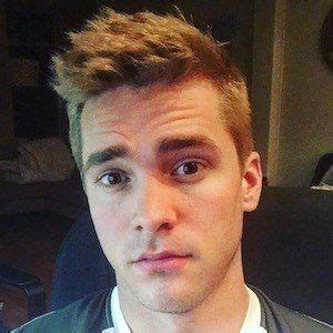 Andrew Neighbors Net Worth, Age, Family, Height,。